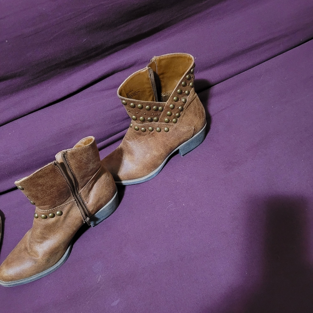 Brown studded boots size 8